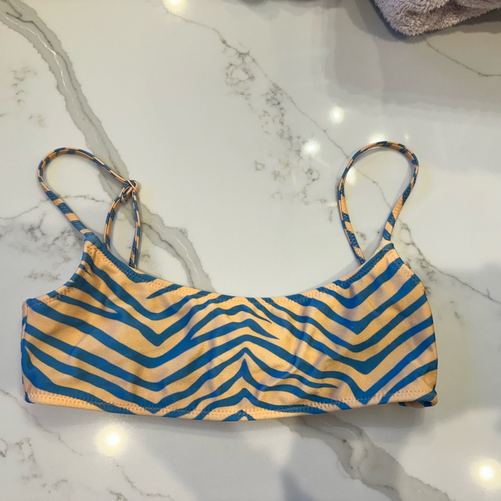 TRIANGL SWIMSUIT TOP